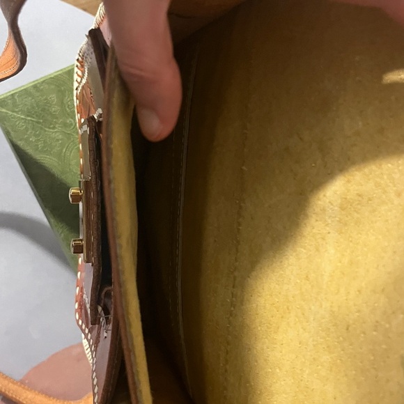 Traditional Mexican Hand Engraved Tan Brown leather Crossbody Bag 9.5 x 12 in - Picture 5 of 7